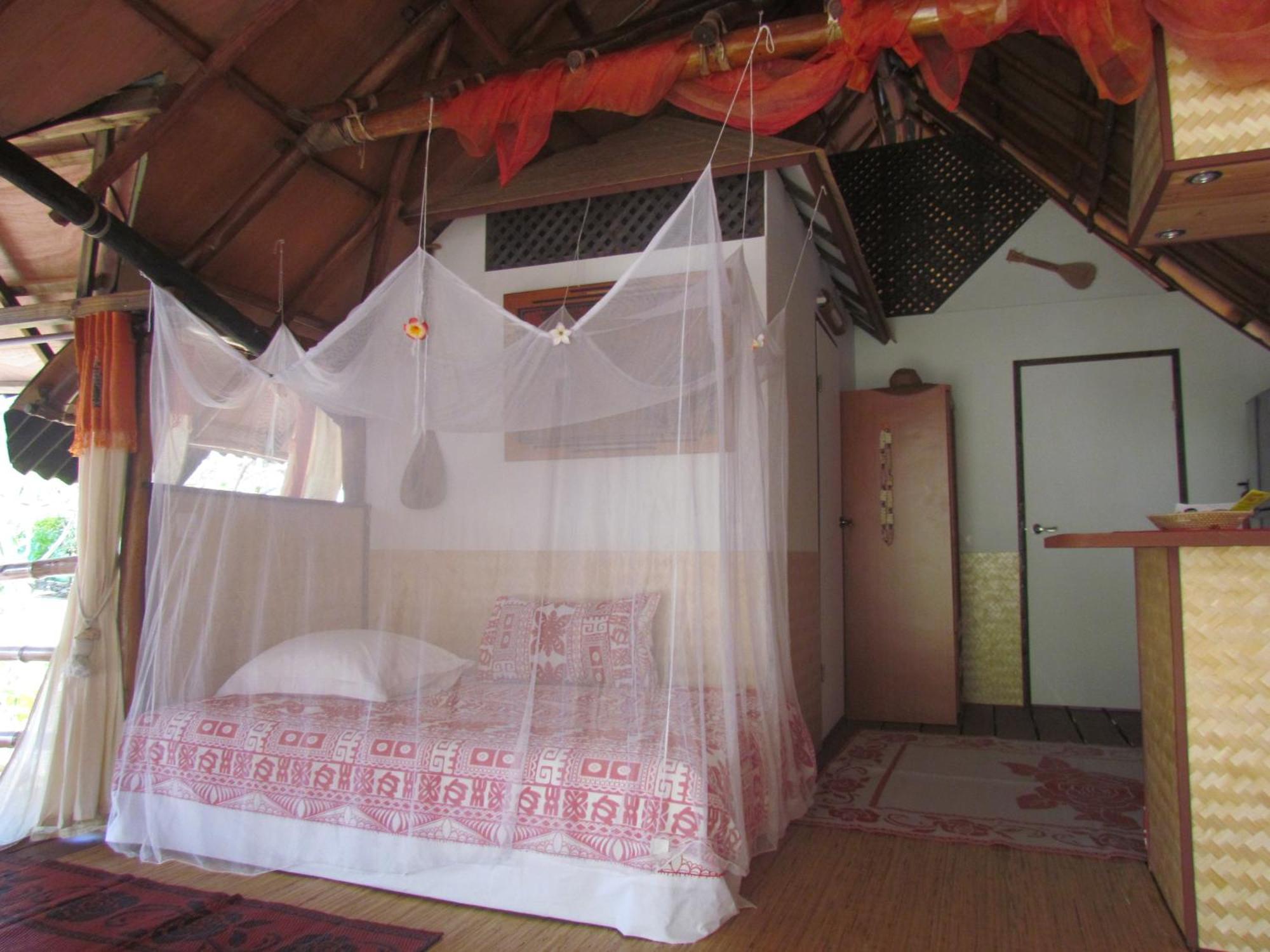 Location " La Pirogue " Maison D'Hotes A Moorea Haapiti Zewnętrze zdjęcie
